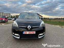 Negru Utilizat 2014 Renault Scénic III Monovolum | 4.700 EUR (Preț bun)