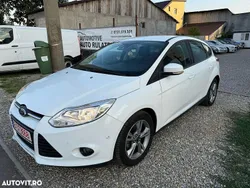 Alb Utilizat 2013 Ford Focus Business Edition Hatchback | 4.790 EUR (Preț bun)