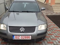 Gri Utilizat 2002 VW Passat Berlinǎ | 2.690 EUR