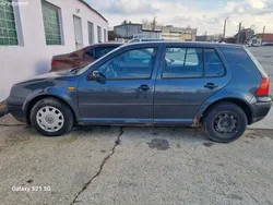 Gri Utilizat 1999 VW Golf IV Hatchback | 550 EUR (Preț bun)