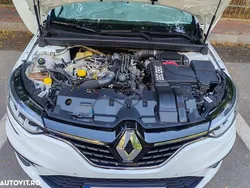 Culoarealb Utilizat 2023 Renault Mégane IV Equilibre Berlinǎ | 19.000 EUR (Scump)