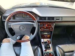 Utilizat 1993 Mercedes 200 Coupe | 10.000 EUR