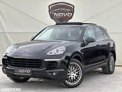 Culoarenegru Utilizat 2015 Porsche Cayenne SUV | 22.490 EUR (Super Preț)