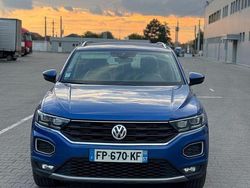 Culoarealbastru Utilizat 2020 VW T-Roc SUV | 15.600 EUR (Super Preț)