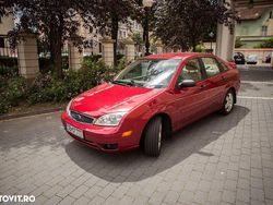 Rosu Utilizat 2005 Ford Focus Berlinǎ | 4.500 EUR