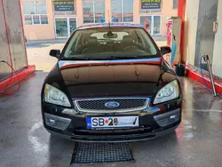 Negru Utilizat 2007 Ford Focus Hatchback | 1.600 EUR (Preț OK)