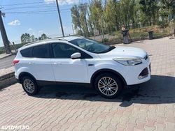 Culoarealb Utilizat 2013 Ford Kuga SUV | 8.000 EUR (Preț OK)