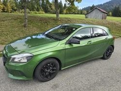 Verde Utilizat 2016 Mercedes A200 Hatchback | 11.999 EUR (Preț OK)