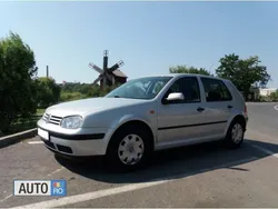 Gri Utilizat 2000 VW Golf IV Hatchback | 2.750 EUR