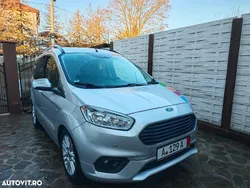 Culoareargint Utilizat 2018 Ford Tourneo Courier Titanium Monovolum | 7.900 EUR (Puțin scump)