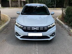 Alb Utilizat 2023 Dacia Logan Essentiel Berlinǎ | 10.250 EUR (Preț OK)