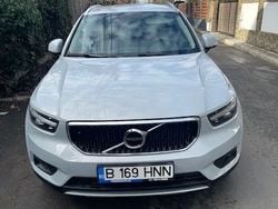 Argint Utilizat 2022 Volvo XC40 Momentum SUV | 31.650 EUR (Preț OK)