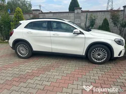 Mercedes GLA180