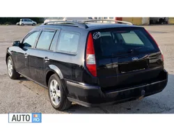 Negru Utilizat 2002 Ford Mondeo Break | 1.600 EUR (Preț bun)