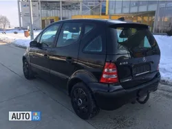Negru Utilizat 2002 Mercedes A160 Hatchback | 1.690 EUR
