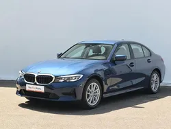 Albastru mediu normal Utilizat 2021 BMW 330 | 27.790 EUR