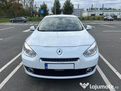 Alb Utilizat 2012 Renault Fluence Expression+ Berlinǎ | 3.550 EUR (Preț OK)