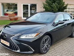 Negru Nouă 2025 Lexus ES300H Business Edition Berlinǎ | 49.980 EUR