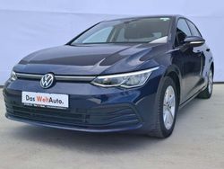 Albastru inchis metalic Utilizat 2023 VW Golf VIII Life Hatchback | 23.900 EUR (Preț OK)