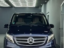 Albastru Utilizat 2018 Mercedes V250 AMG Monovolum | 38.870 EUR (Preț OK)