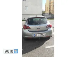 Gri Utilizat 2012 Opel Ascona Hatchback | 8.800 EUR