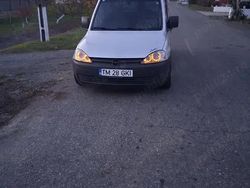 Utilizat 2003 Opel Combo Monovolum | 2.200 EUR