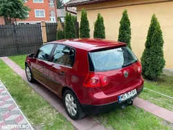 Rosu Utilizat 2005 VW Golf IV Comfortline Hatchback | 3.100 EUR (Scump)