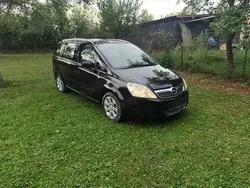 Negru Utilizat 2010 Opel Zafira Monovolum | 2.400 EUR (Preț bun)