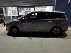 Utilizat 2011 Renault Scénic III Monovolum | 20.000 EUR