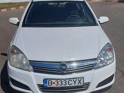 Culoarealb Utilizat 2009 Opel Astra Hatchback | 1.500 EUR (Super Preț)