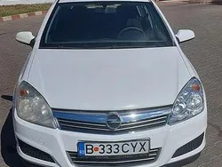 Culoarealb Utilizat 2009 Opel Astra Hatchback | 2.100 EUR (Preț OK)