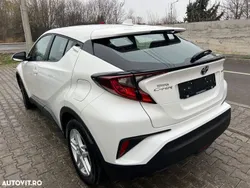 Alb Utilizat 2021 Toyota C-HR Business Edition SUV | 16.990 EUR (Super Preț)