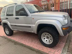 Utilizat 2004 Jeep Cherokee SUV | 3.200 EUR