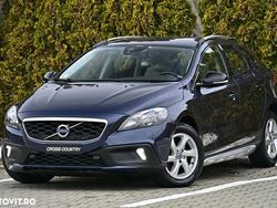Culoarealbastru Utilizat 2013 Volvo V40 CC Summum Break | 6.999 EUR (Preț OK)