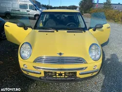 Galbeuriu Utilizat 2003 Mini ONE Hatchback | 1.300 EUR (Super Preț)