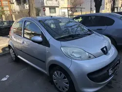 Gri Utilizat 2006 Peugeot 107 Hatchback | 2.650 EUR