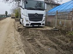 Utilizat 2013 Mercedes 380 | 12.500 EUR