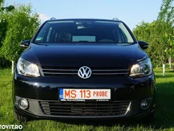Negru Utilizat 2014 VW Touran Comfortline Monovolum | 8.990 EUR
