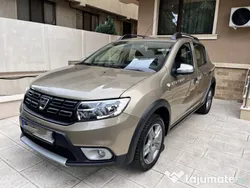 Auriu Utilizat 2020 Dacia Sandero Stepway Hatchback | 8.900 EUR (Super Preț)
