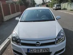 Alb Utilizat 2005 Opel Astra Hatchback | 2.500 EUR (Puțin scump)