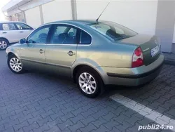 Galben Utilizat 2002 VW Passat Berlinǎ | 3.100 EUR