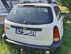 Alb Utilizat 2001 Ford Focus Break | 400 EUR (Preț bun)