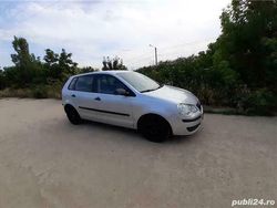 Gri Utilizat 2009 VW Polo Hatchback | 3.800 EUR (Puțin scump)