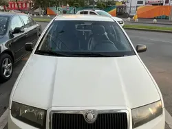 Alb Utilizat 2004 Skoda Fabia Hatchback | 1.000 EUR (Preț OK)