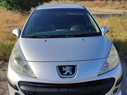 Culoareargint Utilizat 2008 Peugeot 207 Premium | 2.299 EUR (Puțin scump)