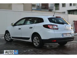 Alb Utilizat 2010 Renault Mégane GrandTour Break | 3.999 EUR