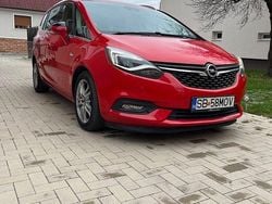 Culoarerosu Utilizat 2017 Opel Zafira Berlinǎ | 9.700 EUR (Preț OK)
