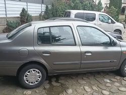 Utilizat 2001 Renault Clio II Berlinǎ | 1.700 EUR