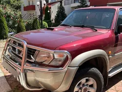 Rosu Utilizat 2001 Nissan Patrol SUV | 14.500 EUR