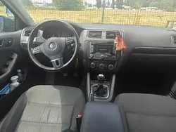 Gri Utilizat 2013 VW Jetta Berlinǎ | 8.300 EUR (Puțin scump)